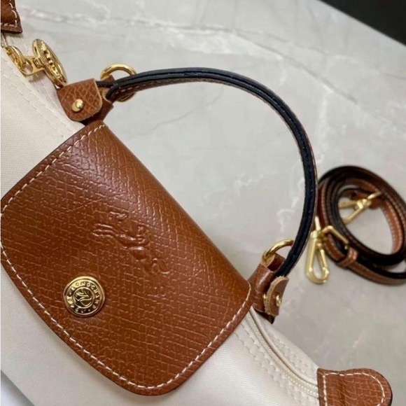 NWT Longchamp Le Pliage Original Pouch - Paper Gold Hardware 👜 - Picture 2 of 6